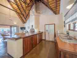 Olifant Villa Suite Kitchen
