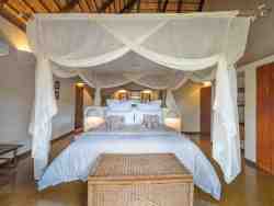 Olifant Villa Suite Master Bedroom 1