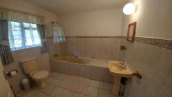 Self Catering Unit - Bathroom
