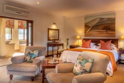 Luxury Room 04