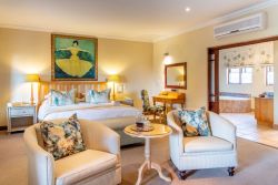 Luxury Room 06