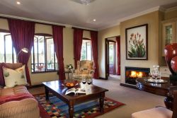 Executive Suite Room 08 Lounge