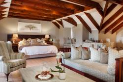 Oliver's - Luxury Loft Room 9