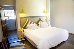 Queen room with bathroom