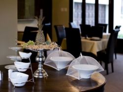 Onse Khaya Dining