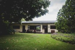 Nerrily Cottage Accommodating 8