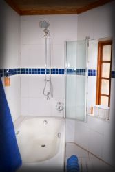 ONsuite bathroom Room no5