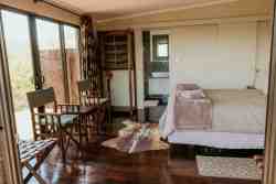Entire Bedroom- Mountain View Bush House