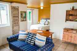 Die Opstal Detach apartment,   sleeping one couple, or two persons,located right on the pool.  Leading directly to own braai under cover area. Have separate bathroom with shower
