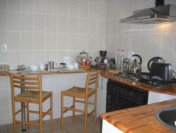 Guest main kitchen