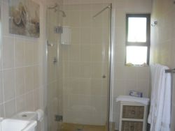 Bathrooms in guestrooms1 & 2