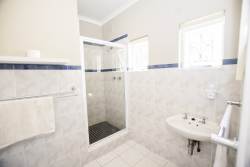 Unit 3 bathroom
