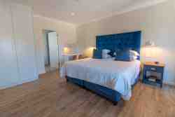 Royal Penguin room , with King bed 