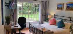 Cedar Room - Shared Bathroom. Netflix in Room