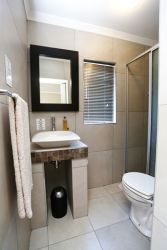 Self-catering room 6 en-suite