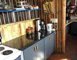 Additional kitchen for groups with 6 gas burners and stove with oven