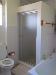 Bush House Bathroom