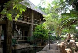 Rooms Outside