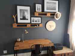 Lime Grove Cottage desk in bedroom