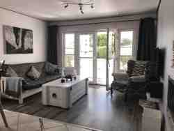 Quay West Holiday Home - Interior - open plan kitchen/dining/lounge