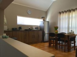 Queensrest 4, kitchen