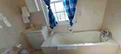 Room 1, Bathroom
Only has a bath.