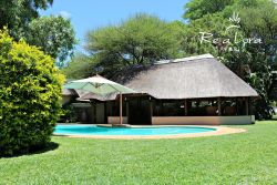 Re a Lora Lodge - Swimming Pool and Lapa Area