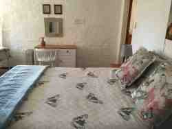Main bed - shower en suite left view