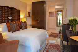 Garnet Luxury Room