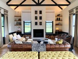 Rockwood Farm House - Lounge