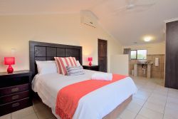 Royale Guesthouse Main Room