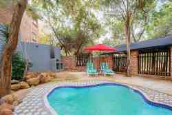 Royale Guesthouse - Private Splash Pool