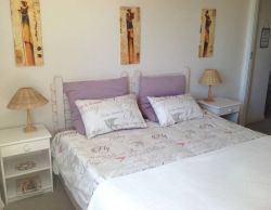 Spacious main bedroom with en suite bathroom