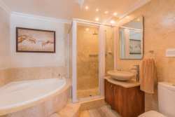 Ensuite sea facing room 