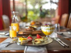 Breakfast at Selati 103