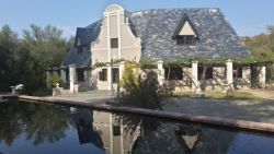 Beautiful Klein Karoo Farm, nestled betwee the Kamanassie & Olifants Rivers.