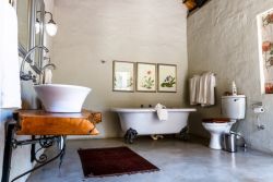 Shikwari Wild Fig Family Bathroom - double vanity & Victorian Bath