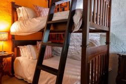 Shikwari Wild Fig Child room with bunk beds