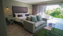 Luxury Garden Suite Room