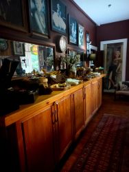 Ladies Bar