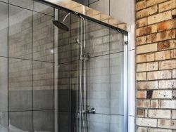 Queen Room with Shower