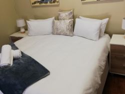 Deluxe Double Room with Corner Bath 