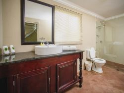 Bathroom - Standard Triple