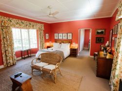 Luxury Queen Room