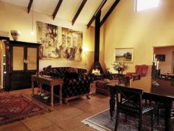 Double volume lounge Stone Manor