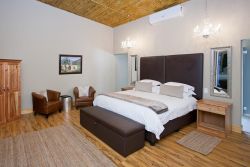 Luxury Rooms - bath and separate shower