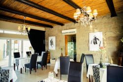 Su Casa Restaurant inside