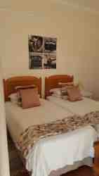 Room 3 - Twin En-Suite