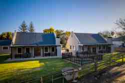 Dolittle and Doless Cottages