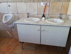 Platinum suite bathroom.